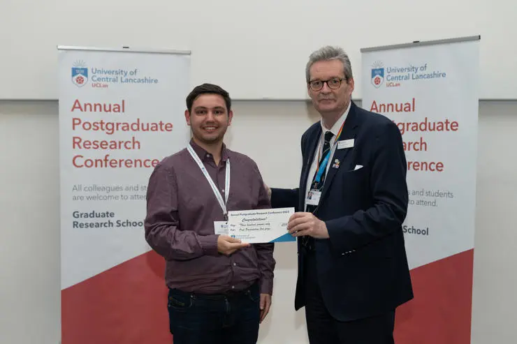 David Hall (left), Oral Presentation 3rd Prize winner