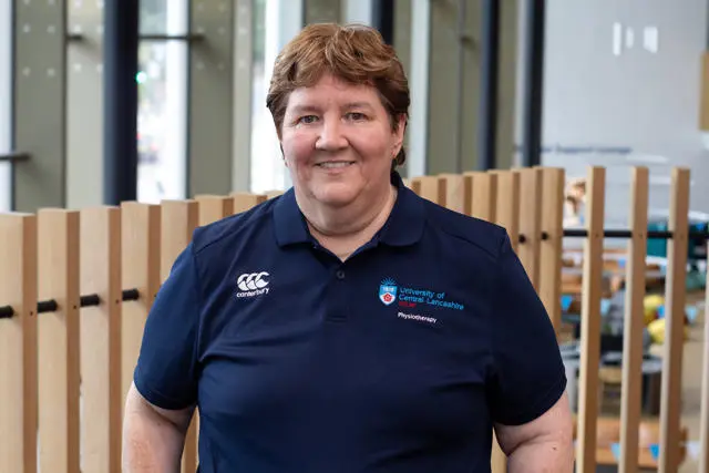 Headshot of Dr Sue Tobin