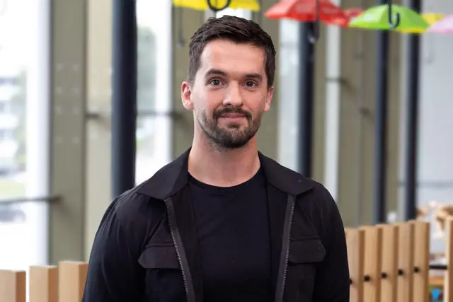 Headshot of Thomas Gomulko