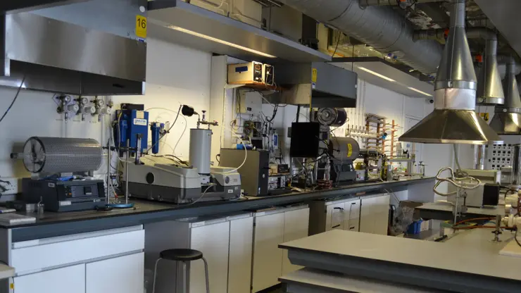 Bench-scale testing facilities