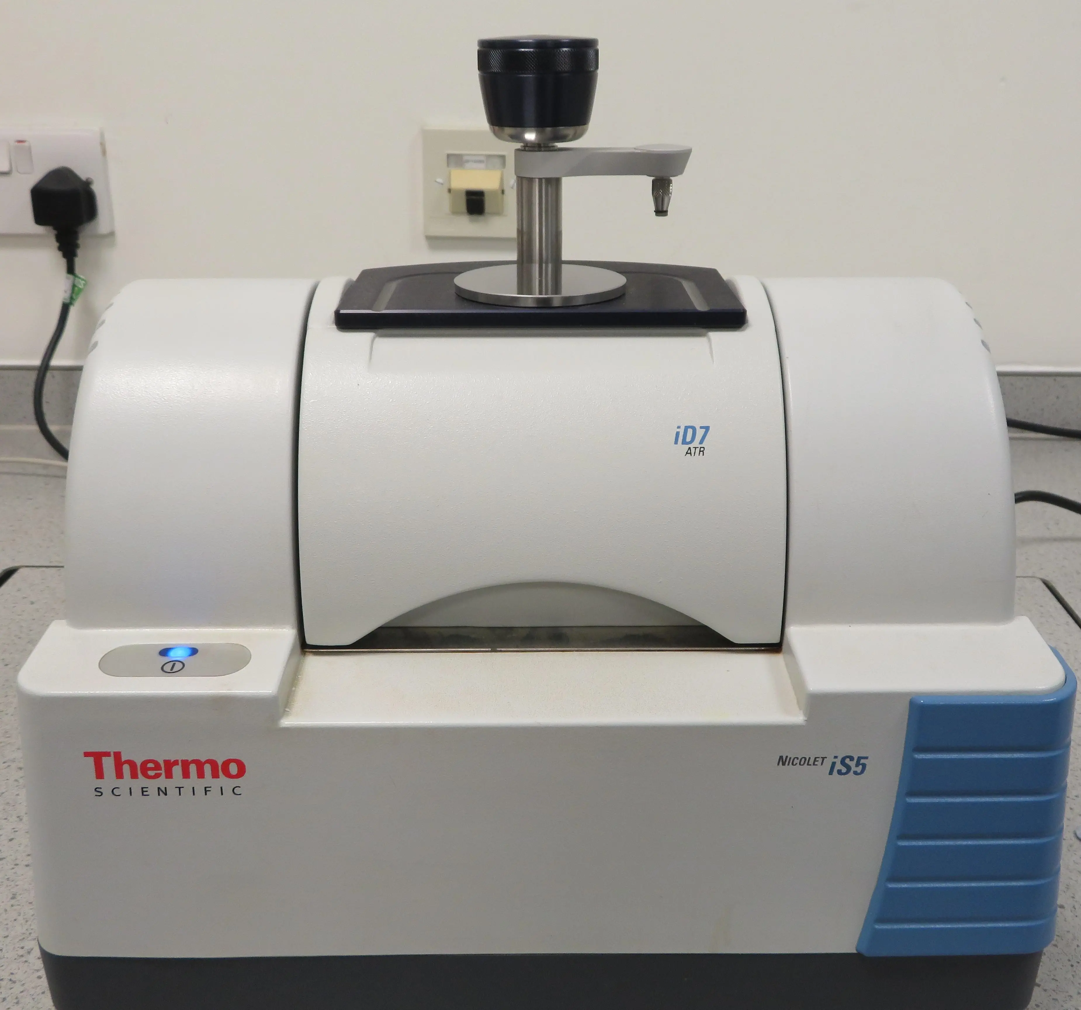 attenuated-total-reflection-fourier-transform-infrared-spectroscopy-ATR-FTIR