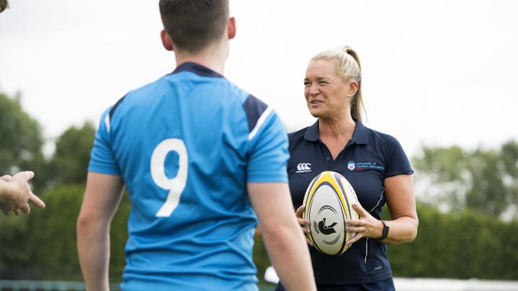 Head Coach Amanda Wilkinson has coached at Leeds Rhinos and Wigan Warriors.