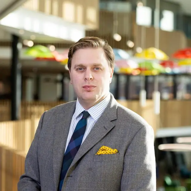 Headshot of Dr Stephen Haraldsen