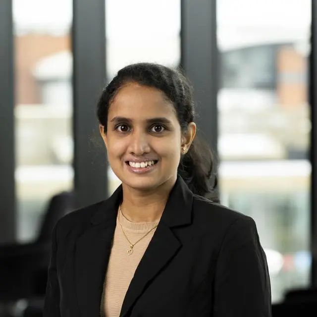 Headshot of Asha Haputhanthirige