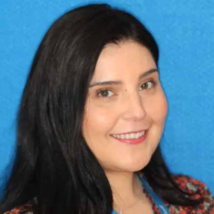 Headshot of Daniela Vargas Irving