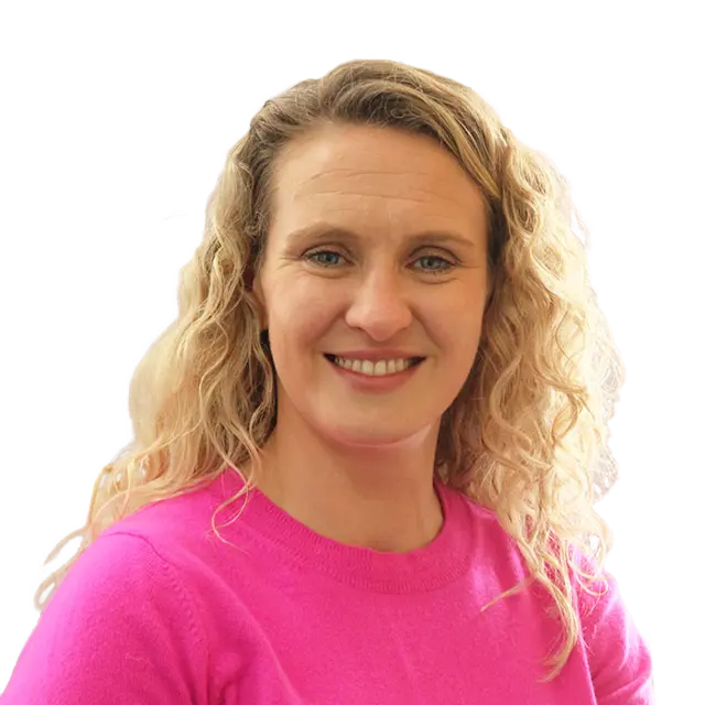Headshot of Dr Emma Bray