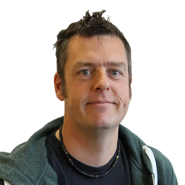 Headshot of Ian Crook