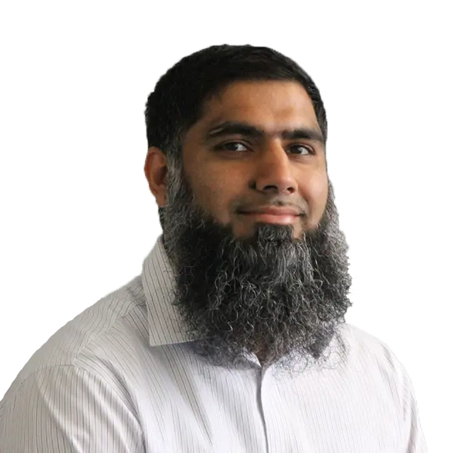 Headshot of Ismail Karolia