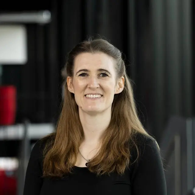 Headshot of Dr Jennifer Jones