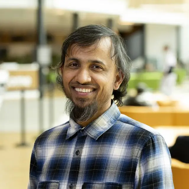 Headshot of Dr Mohammed Moinuddin