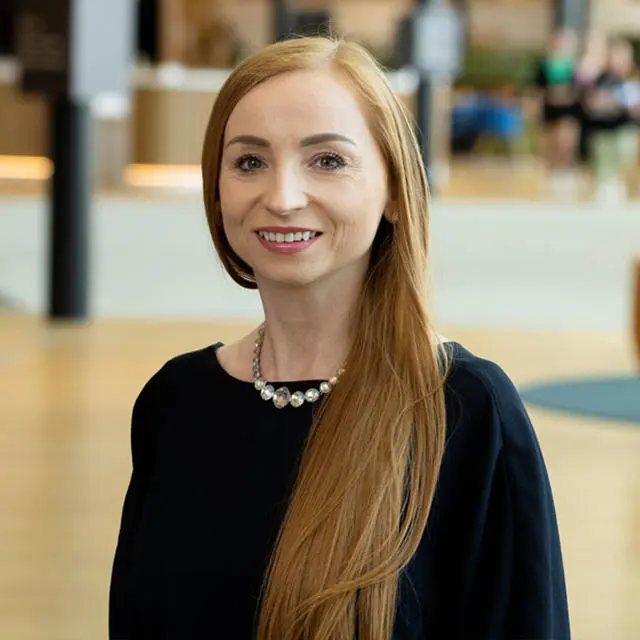 Headshot of Dr Paulina MacKrell
