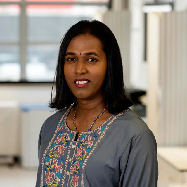 Headshot of Dr Surabhi Kandaswamy