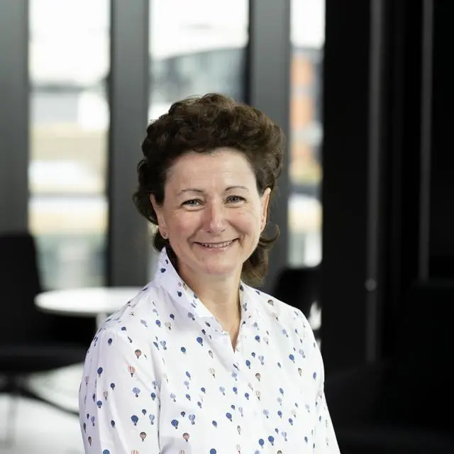 Headshot of Tanja Deakin