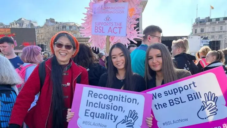Dr Junhui Yang (left), Xanthe Scarlett (Centre) and Katie Bradley (Right)