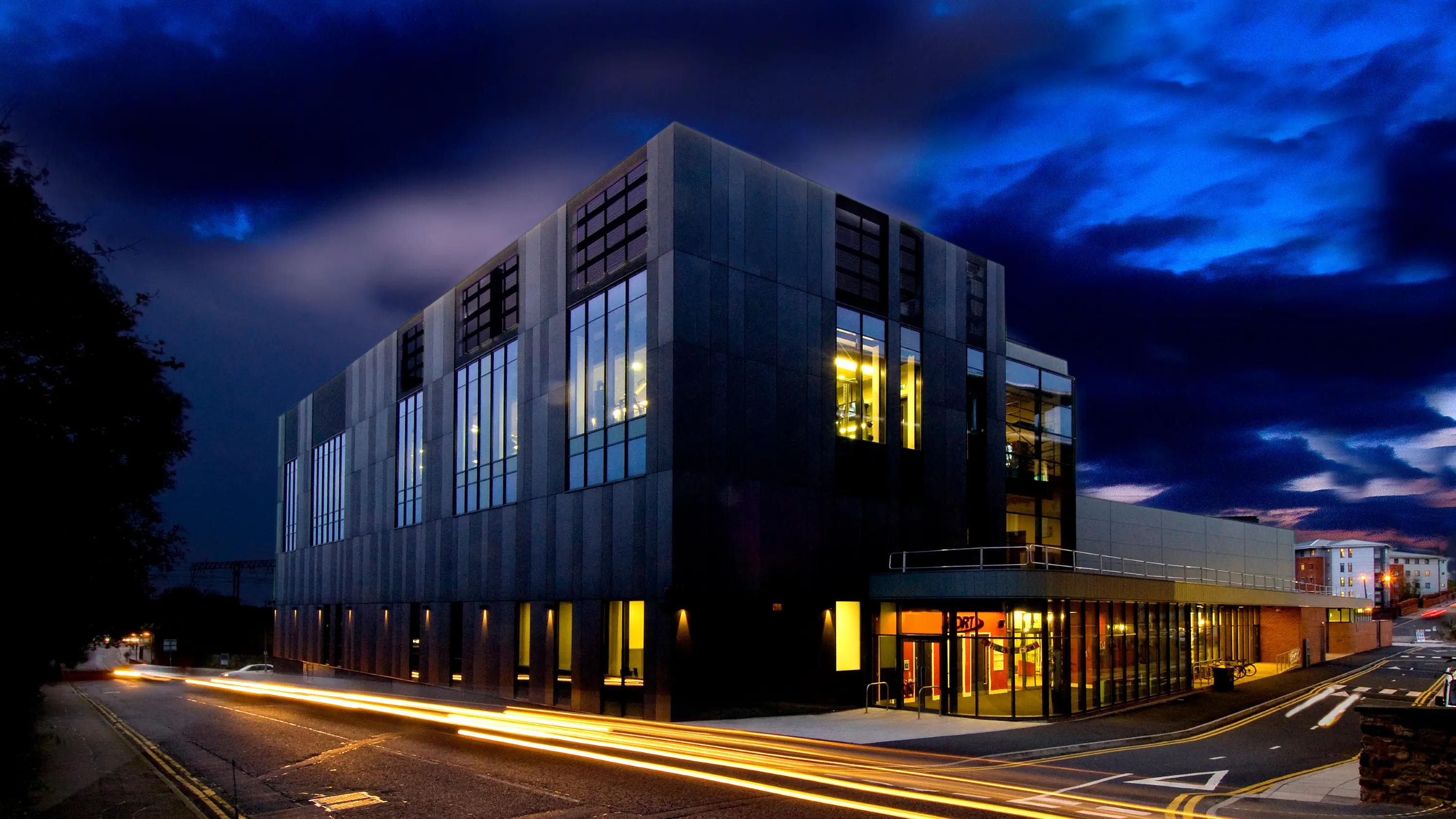 tom-finney-exterior-sky