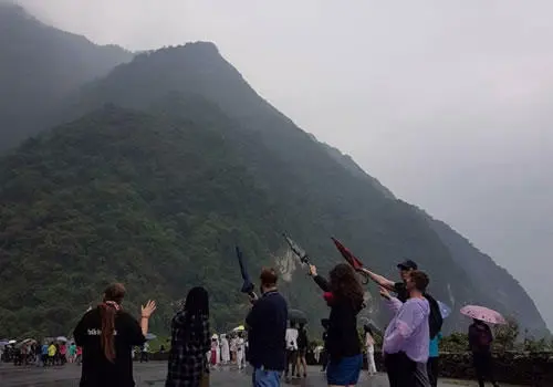 gcs139-taiwan-travel-trip-mountain-coast-small