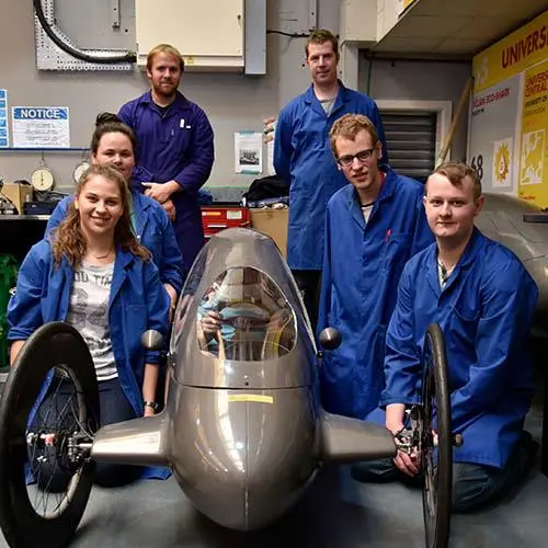 Matthew Hutson with a group of Engineering students