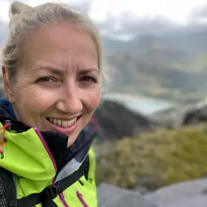 Dr Samantha McElligott