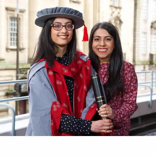 Munirah Bangee with her very proud sister Misbah.