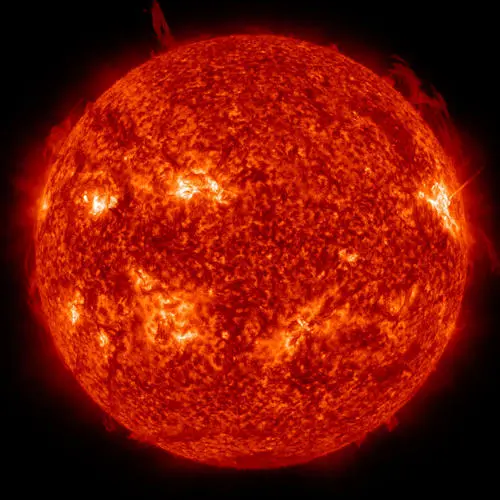 ‘From the Earth to the Sun’