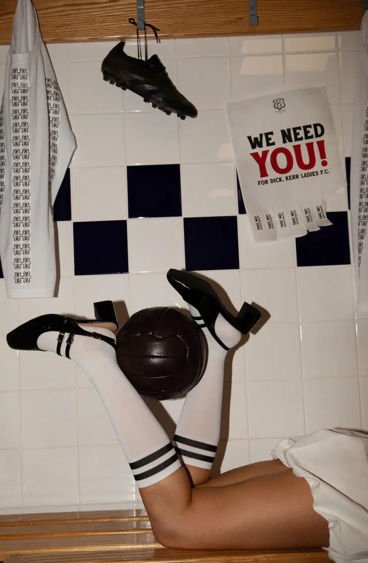 Grace created printed props to take the changing room back in time.