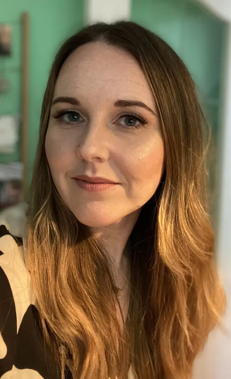 Laura Elvin-Knight