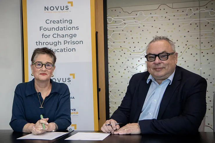 Professor Janice Allen, Pro Vice-Chancellor (Academic Leadership) with Peter Cox, Managing Director from Novus.