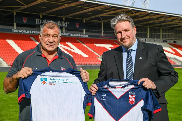 England Men's Head Coach Shaun Wane with Dr Bryan Jones, Dean of the School of Health, Social Work and Sport.