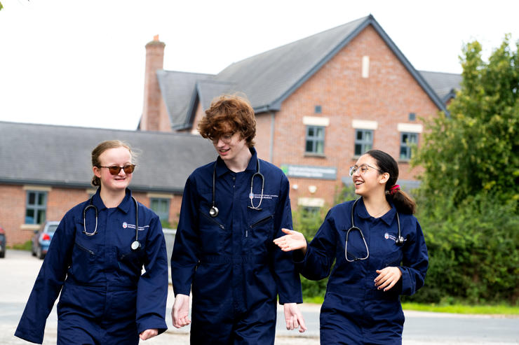 news-University of Central Lancashire's Vet Summer School (13)