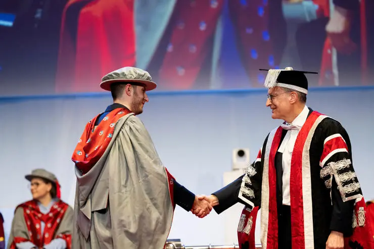 news-steven gough-kelly on stage